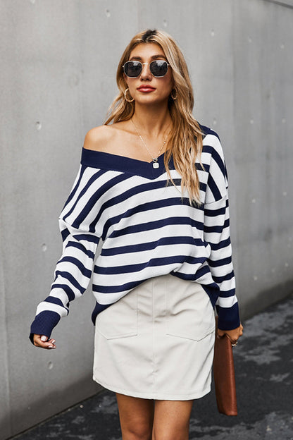 Creamtopmall V-neck Off Shoulder Stripe T-shirt