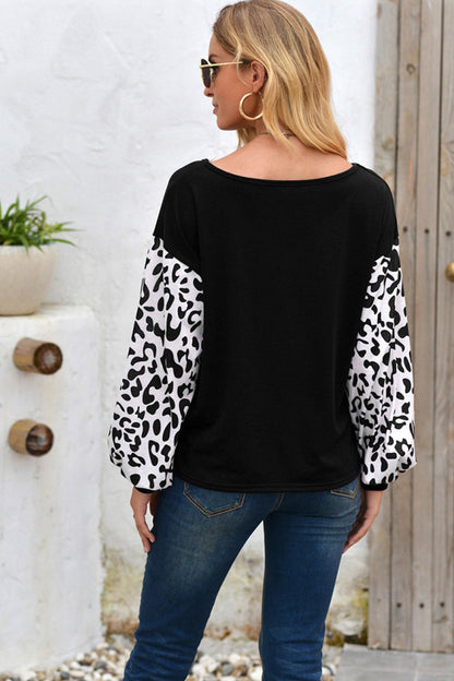 Creamtopmall Cross Collar Leopard Sleeve T-shirt