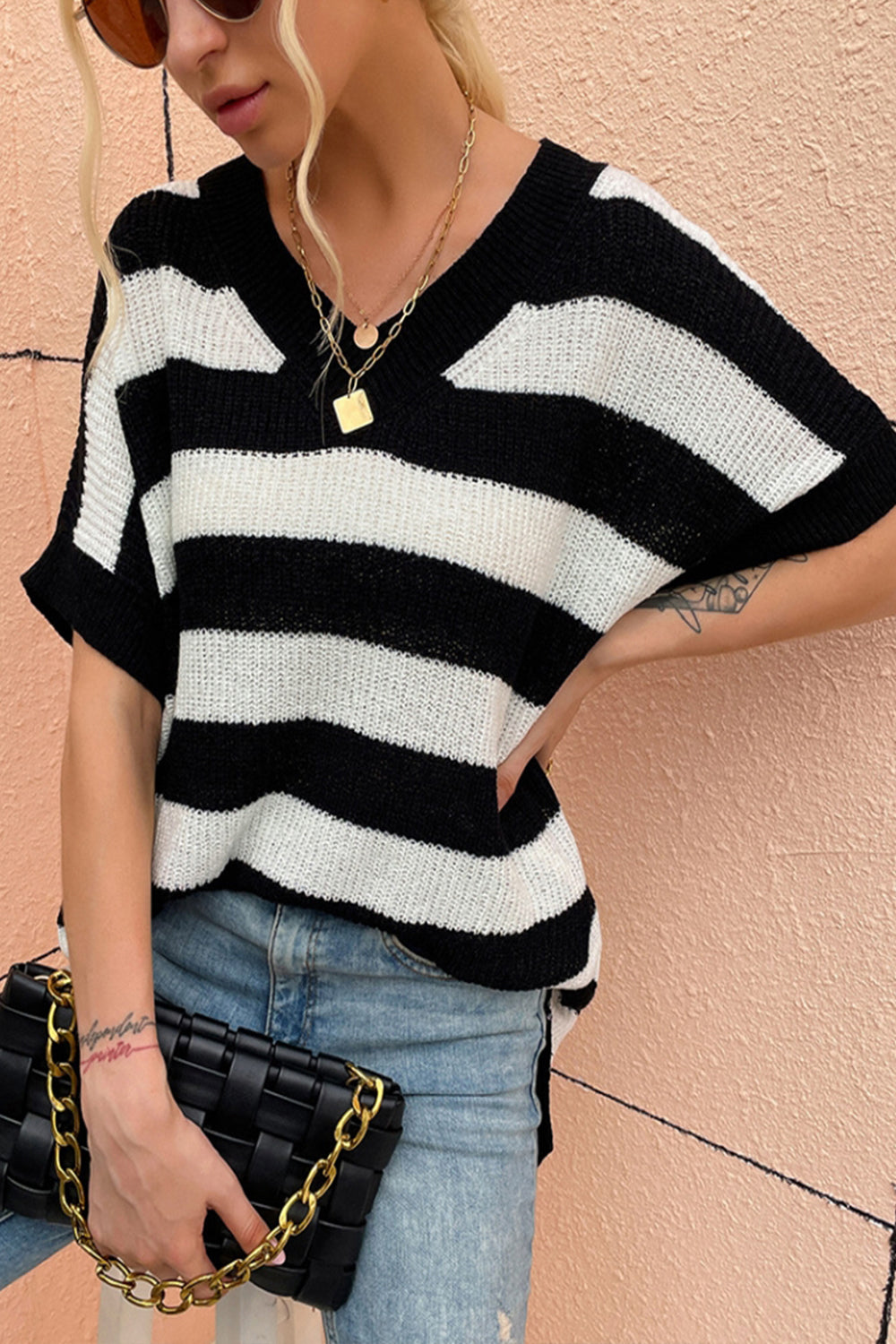 Creamtopmall V-Neck Striped Short-Sleeved Sweater