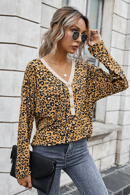 Creamtopmall V-neck Leopard Top