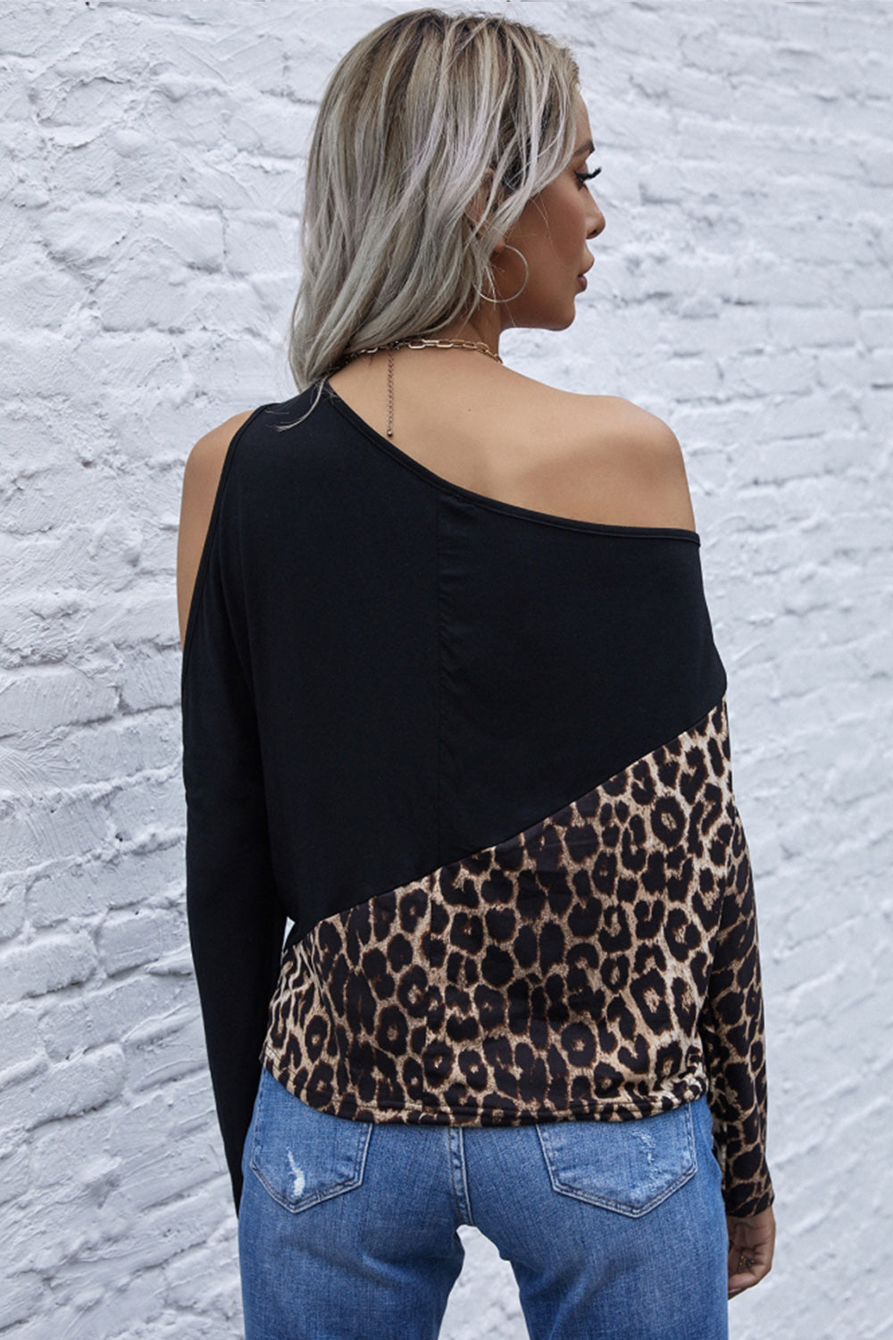 Creamtopmall Stitching Leopard Print Off-shoulder Long Sleeve Top