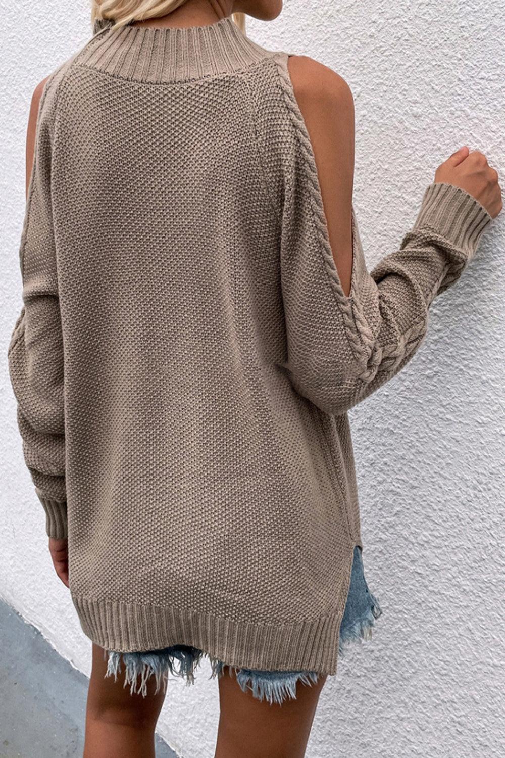 Creamtopmall Solid Color Knitted Round Neck Twisted Sweater