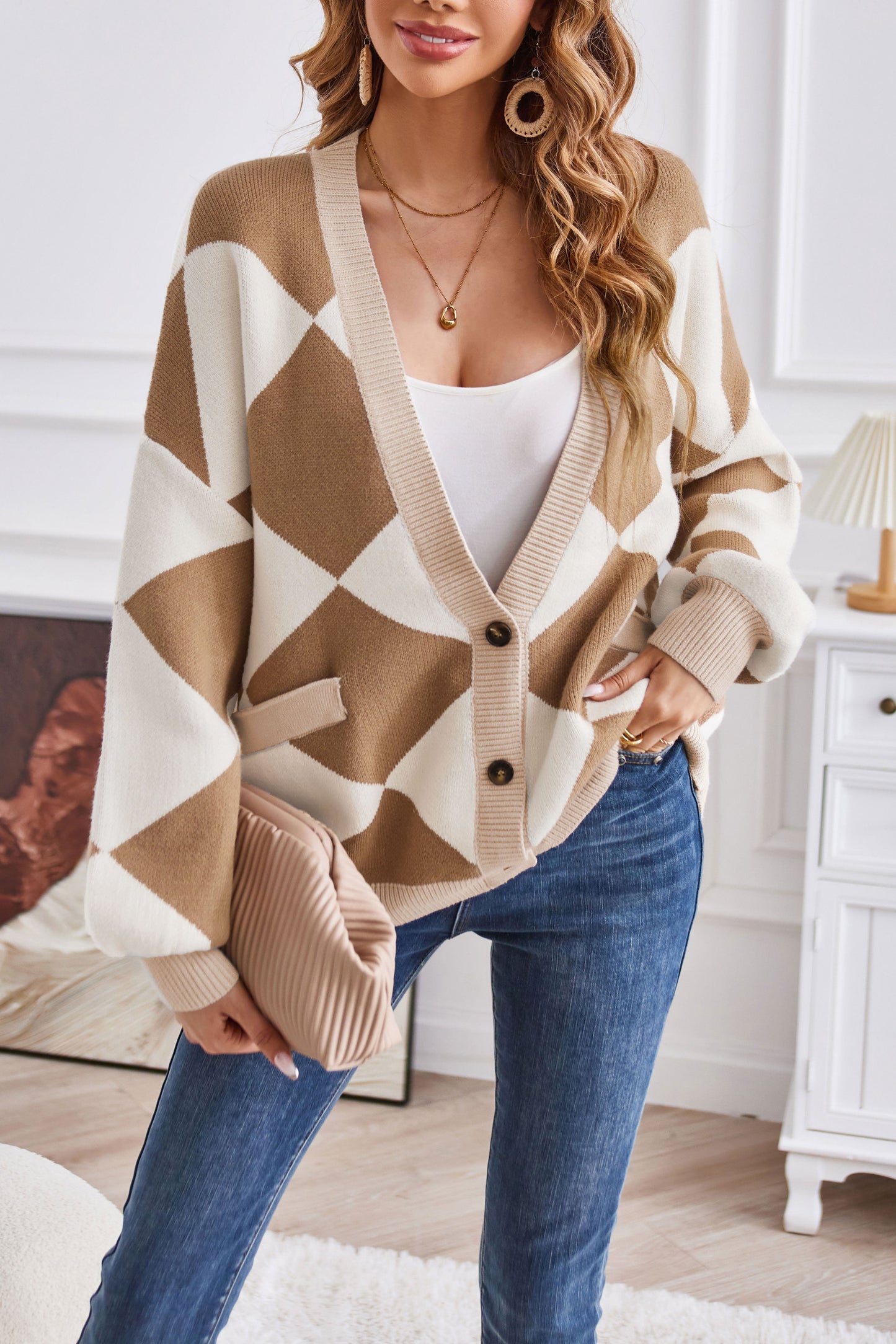 Creamtopmall V-neck geometric patchwork contrasting knitted cardigan