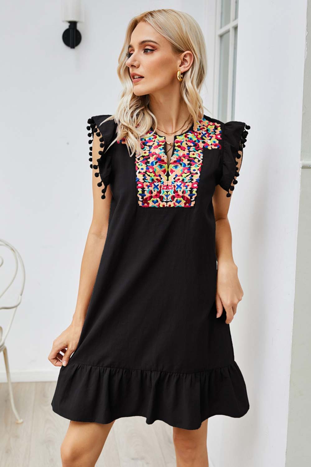 Creamtopmall Solid Color Embroidered Dress