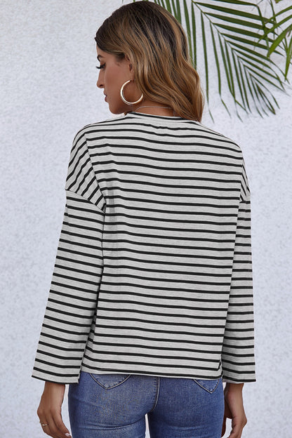 Creamtopmall Long-Sleeve Loose Round Neck Striped T-shirt