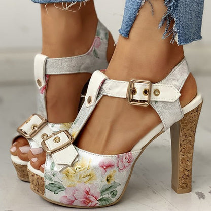 Creamtopmall Platform Flower Square Heel Shoes