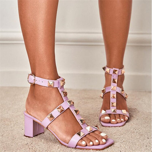 Creamtopmall Rivet Square High Heels Sandals