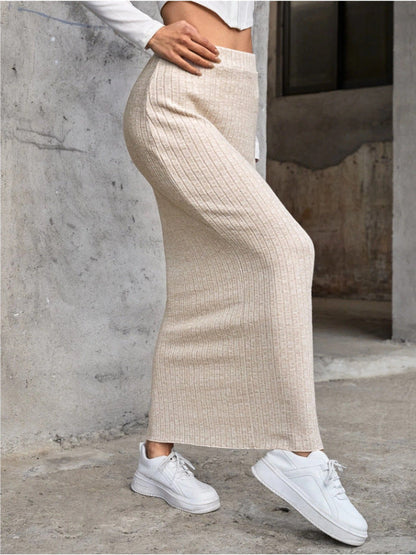 Creamtopmall CozyKnit High-waisted slim-fitting knitted skirt