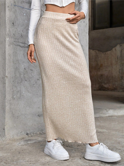 Creamtopmall CozyKnit High-waisted slim-fitting knitted skirt