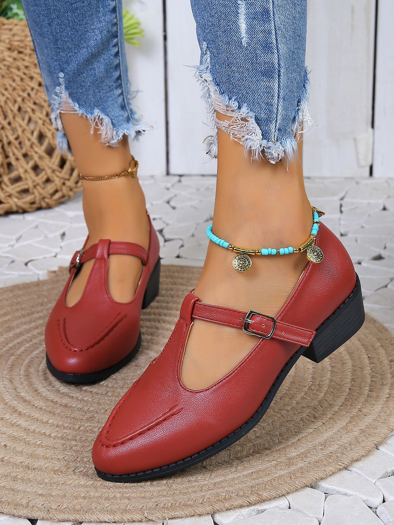 Creamtopmall Thick heel square buckle hollow leather shoes