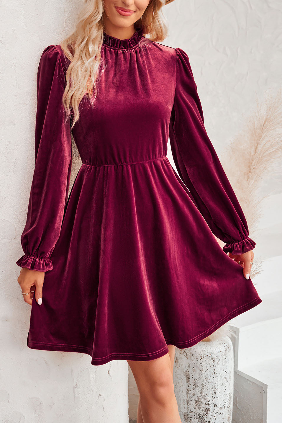 Creamtopmall High collar velvet waisted lantern sleeve retro dress