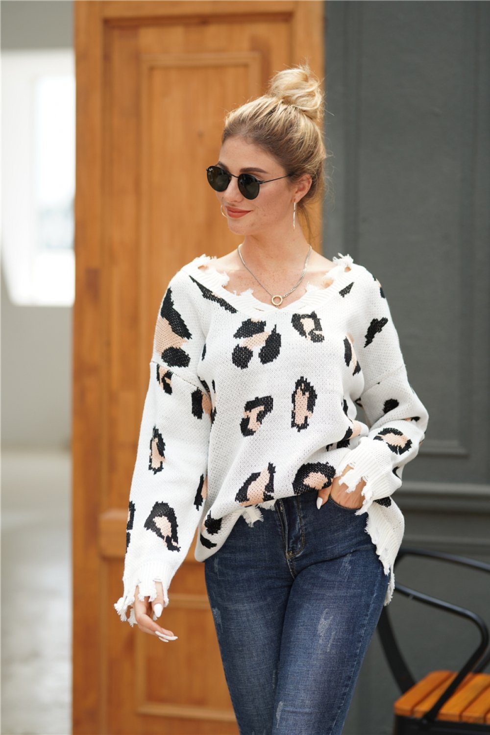 Creamtopmall Leopard Frayed Hem Loose Sweater