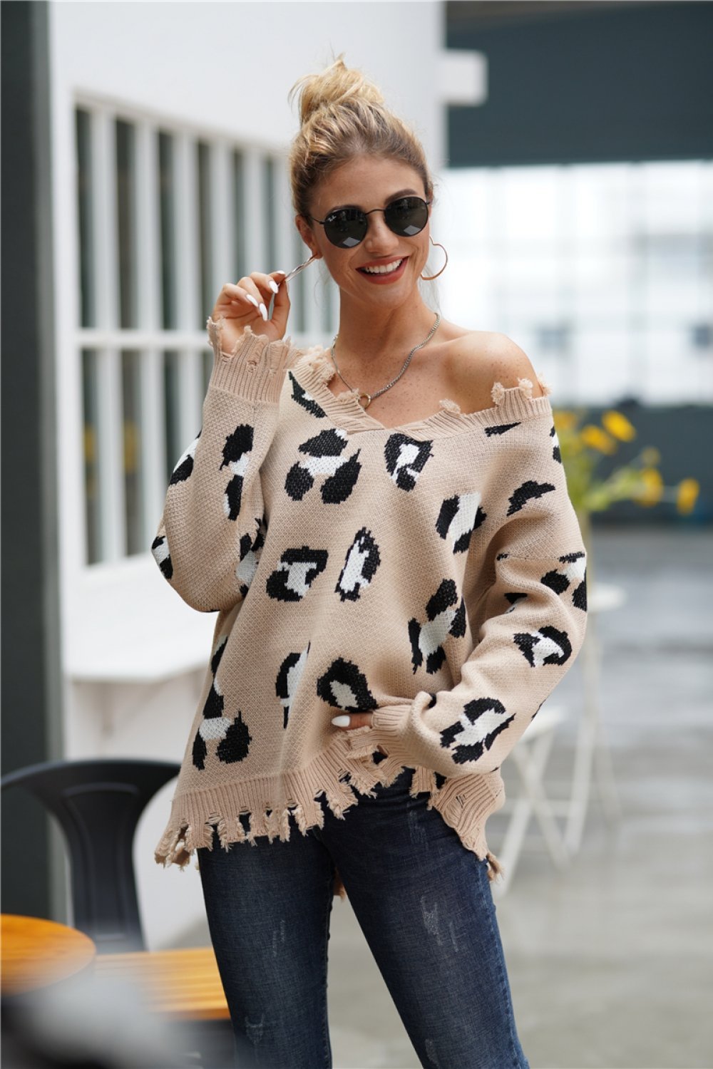 Creamtopmall Leopard Frayed Hem Loose Sweater