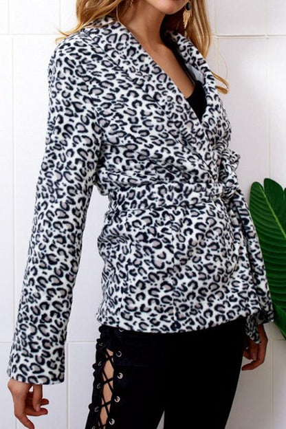 Creamtopmall Leopard Turn-down Collar Belt Coat