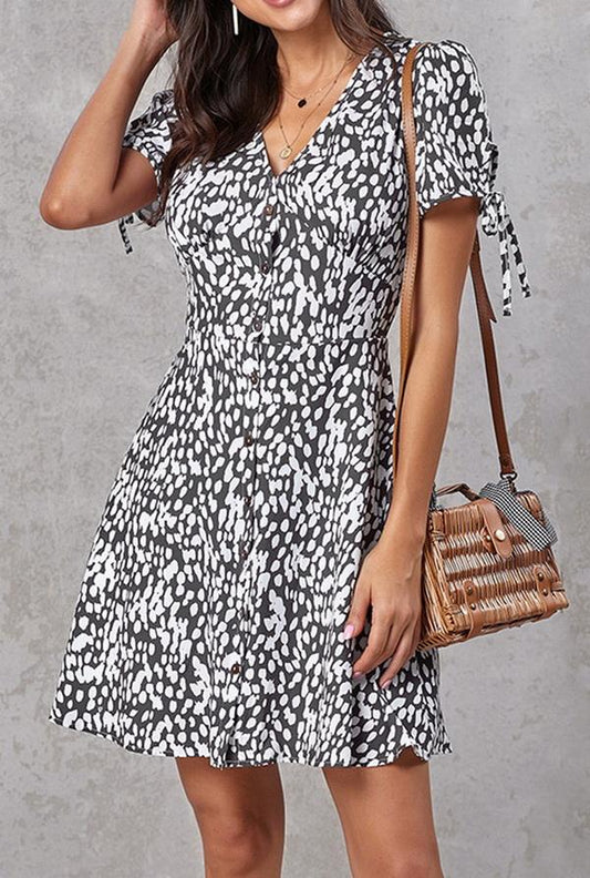 Creamtopmall Printed V-neck Single-row Button Short Sleeve High Waist Loose Dress