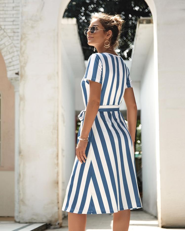 Creamtopmall Round Neck Belt Striped Mid Dress