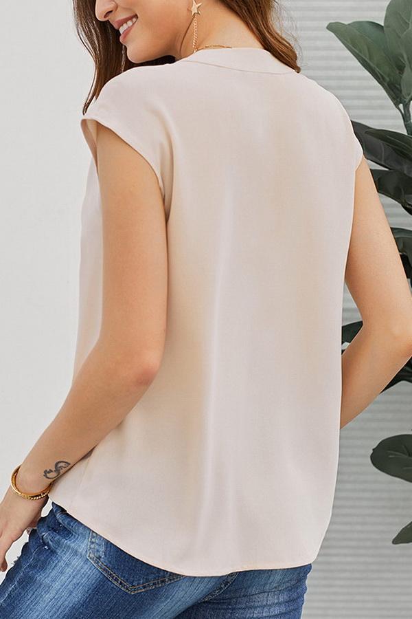 Creamtopmall Sleeveless Deep V-collar Knotted Shirt