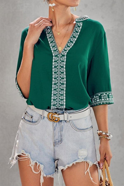 Creamtopmall V-neck Ethnic Style Embroidered Lace Blouse